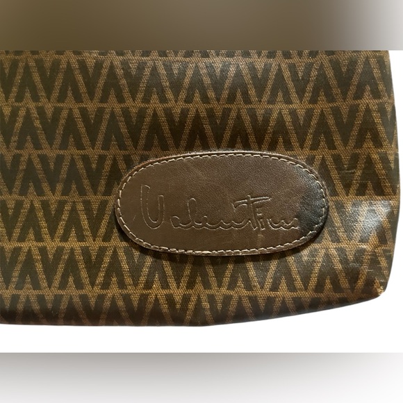 Mario Valentino Vintage Brown leather Monogramed V Clutch🔥 totally ‘80s😎 - Picture 4 of 9